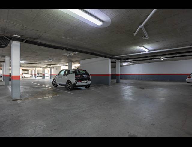 1 BEDROOM APARTMENT TO LET IN CLAREMONT